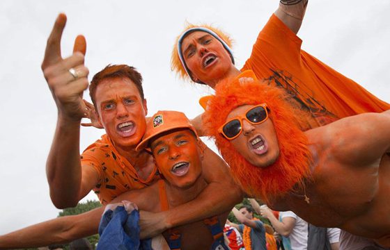 荷兰队为什么叫橙衣军团,荷兰队球衣为什么是橙色的