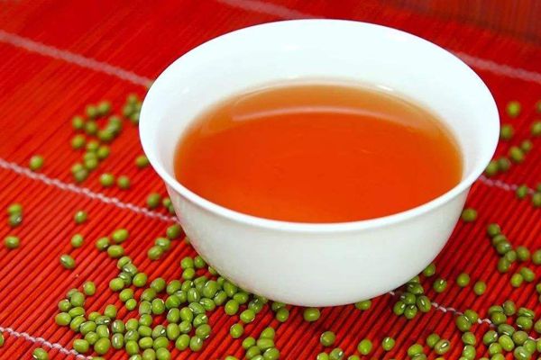 绿豆汤为什么是红色的,绿豆汤变红能喝吗