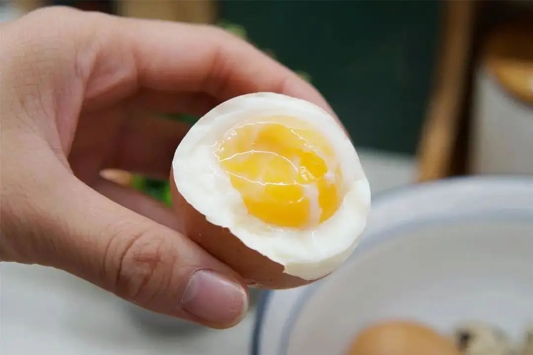 煮鸡蛋需要多长时间营养最佳,煮鸡蛋冷水下锅还是热水下锅