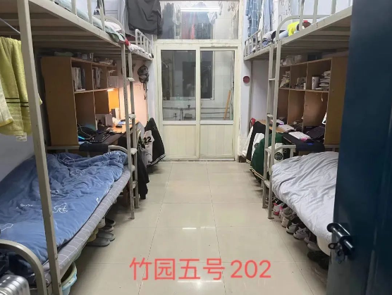 河南城建学院宿舍条件怎么样,有空调和独立卫生间吗？（附宿舍图片）