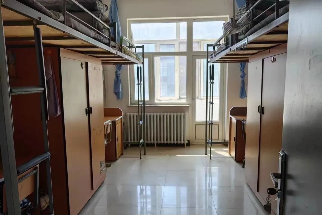 吉林建筑大学宿舍条件怎么样,有空调和独立卫生间吗?(附宿舍图片)