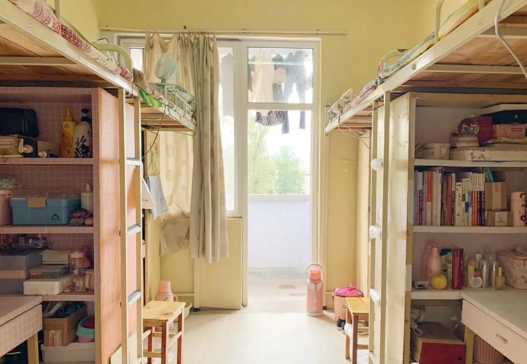 信阳师范学院宿舍条件怎么样,有空调和独立卫生间吗?(附宿舍图片)
