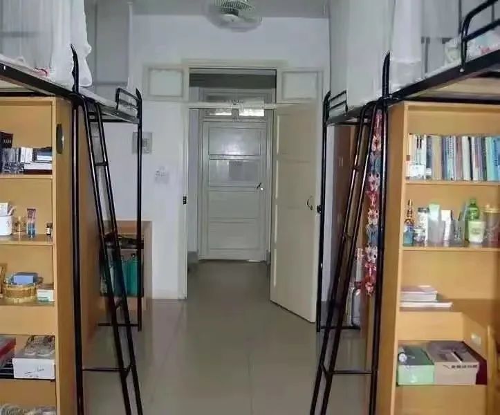 三峡大学宿舍条件怎么样,有空调和独立卫生间吗?(附宿舍图片)