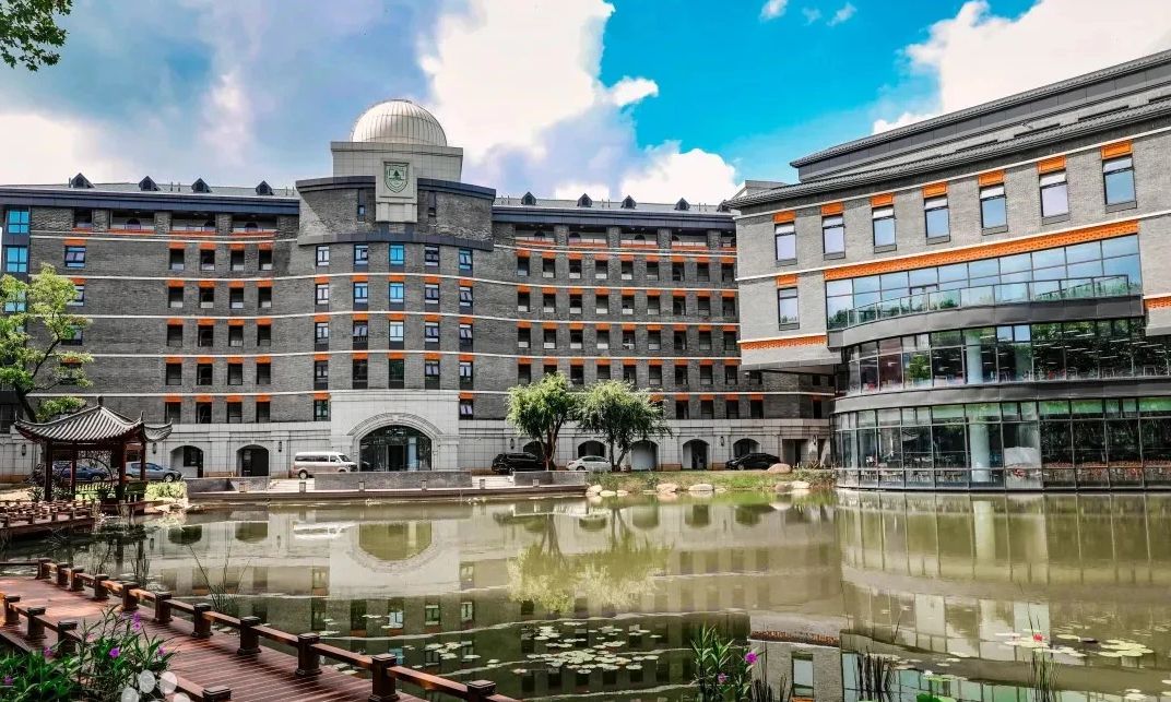 南京师范大学附属中学简介概况（建校历史、地址、师资、校训、环境）