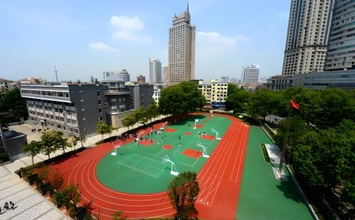 南京大学附属中学简介概况（建校历史、地址、师资、校训、环境）