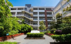 南京市板桥中学是公立还是私