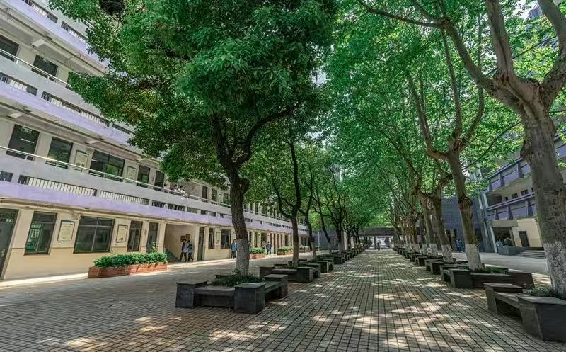 南京市第六十六中学简介概况（建校历史、地址、师资、校训、环境）
