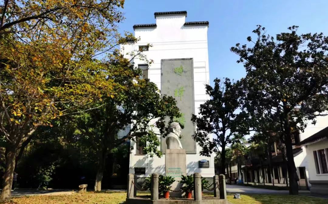 江苏省苏州第十中学校简介概况（建校历史、地址、师资、校训、环境）