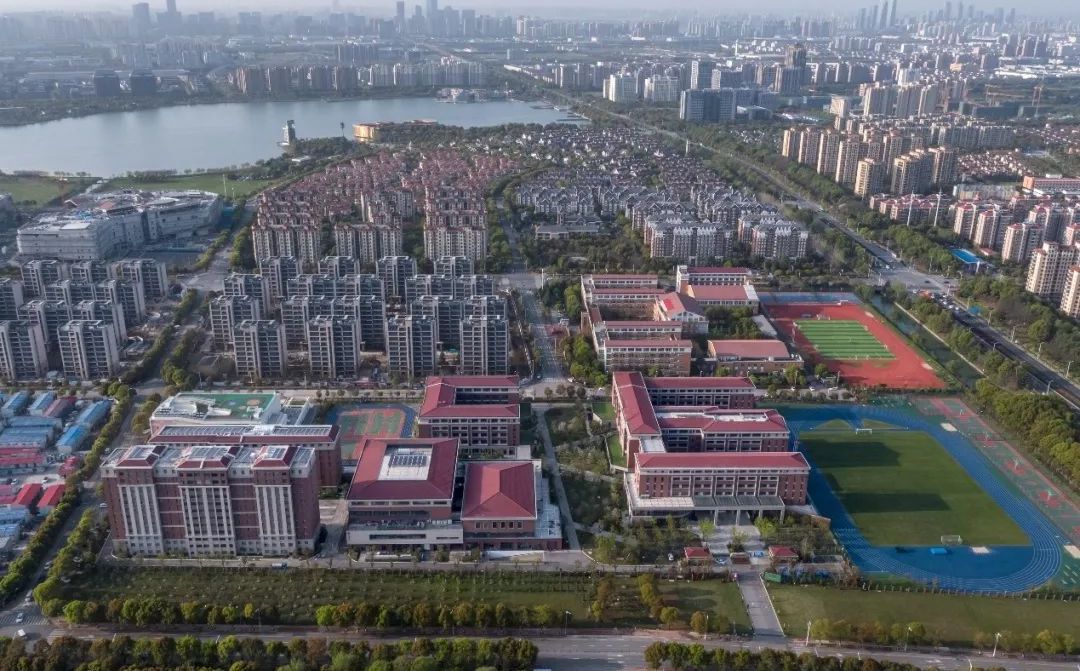南京航空航天大学苏州附属中学有几个校区_分别在什么位置？