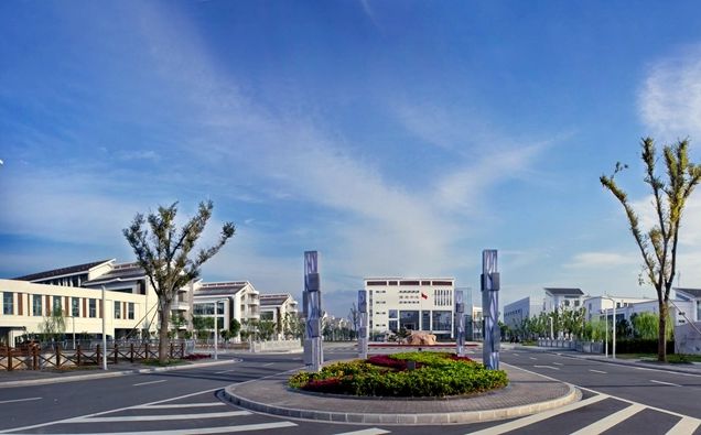 江苏省太仓高级中学简介概况（建校历史、地址、师资、校训、环境）