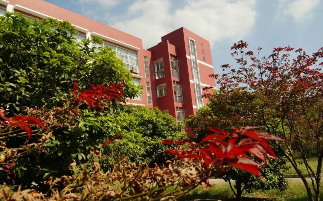 苏州相城区望亭中学地址在哪里_位于哪个区？