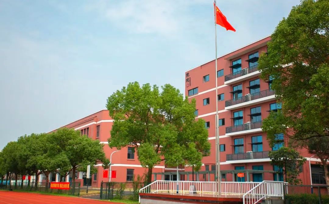 吴江汾湖高级中学地址在哪里_位于哪个区？