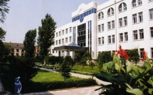 哈尔滨师范大学附属中学校区在哪_在什么区？