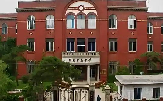 东北中山中学简介概况（建校历史、地址、师资、校训、环境）