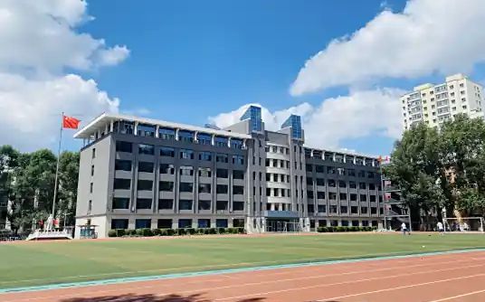 长春外国语学校简介概况（建校历史、地址、师资、校训、环境）