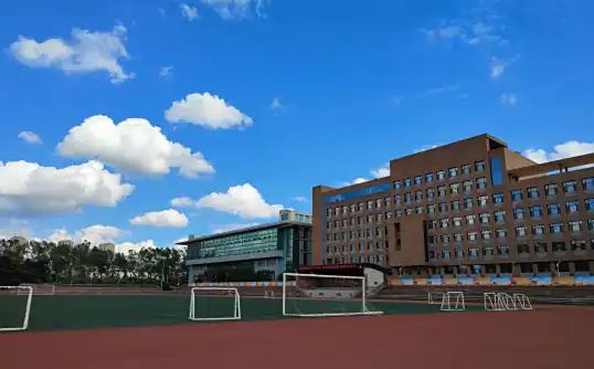 吉林省实验中学校区在哪_在什么区？