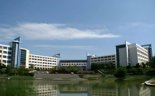 长春市实验中学简介概况（建校历史、地址、师资、校训、环境）