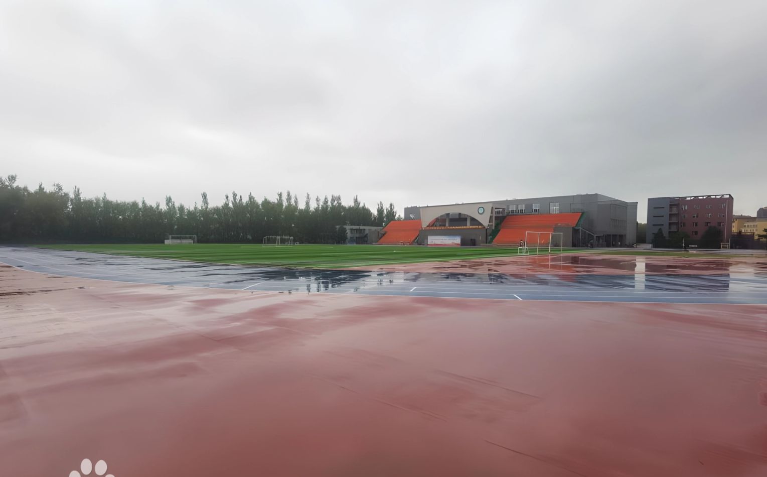 长春市实验中学是公立还是私立,是重点中学吗？