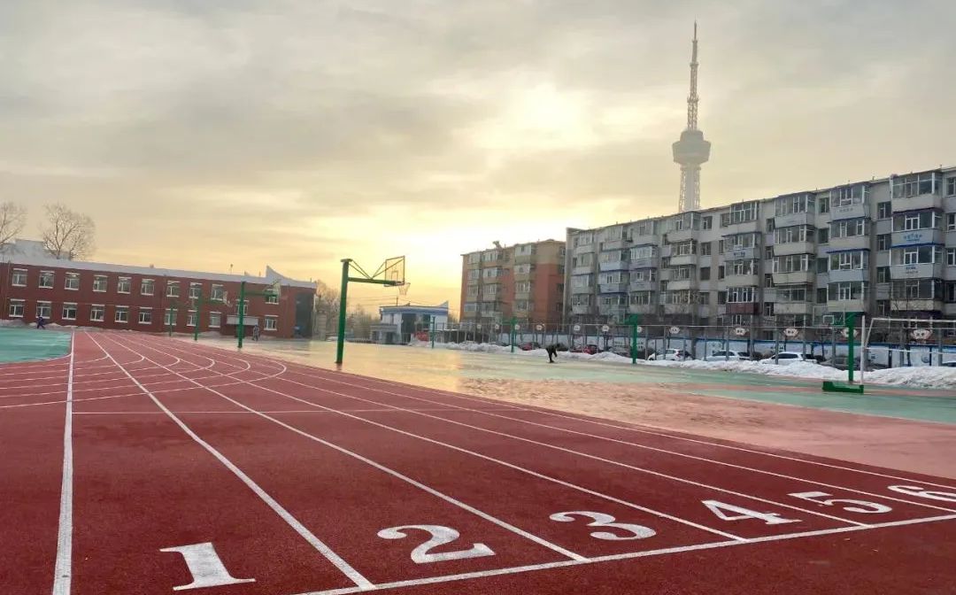 长春市第十七中学简介概况（建校历史、地址、师资、校训、环境）