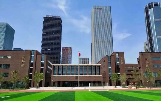 天津市第二耀华中学在天津的排名第几,属于什么档次？