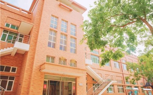 天津英华实验学校简介概况(建校历史、地址、师资、校训、环境)