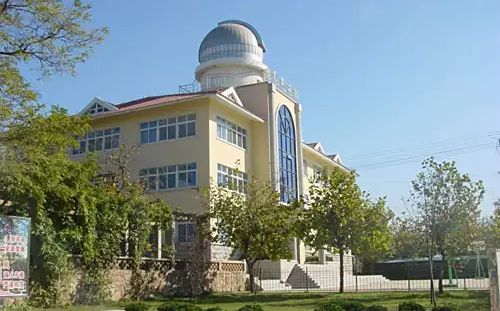 山东省青岛第六十六中学简介概况（建校历史、地址、师资、校训、环境）