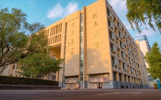 山东省济南第二中学简介概况（建校历史、地址、师资、校训、环境）