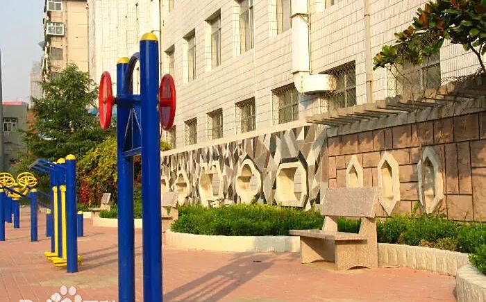 山东省济南回民中学简介概况（建校历史、地址、师资、校训、环境）