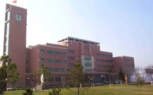 青岛市城阳第二高级中学简介概况（建校历史、地址、师资、校训、环境）
