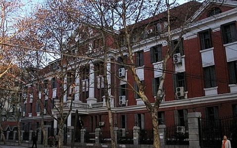 武汉市第十九中学简介概况（建校历史、地址、师资、校训、环境）