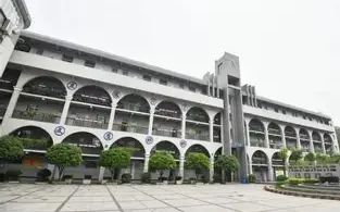 武汉市第六十八中学简介概况(建校历史、地址、师资、校训、环境)