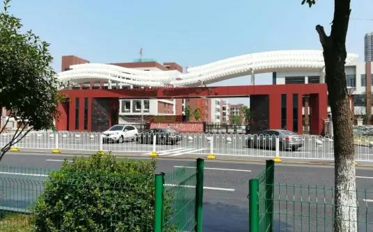 武汉市第三中学简介概况(建校历史、地址、师资、校训、环境)