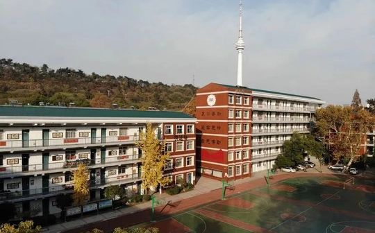 武汉市弘桥中学在武汉的排名第几,属于什么档次？