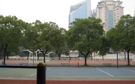 湖南省长沙市第一中学简介概况（建校历史、地址、师资、校训、环境）