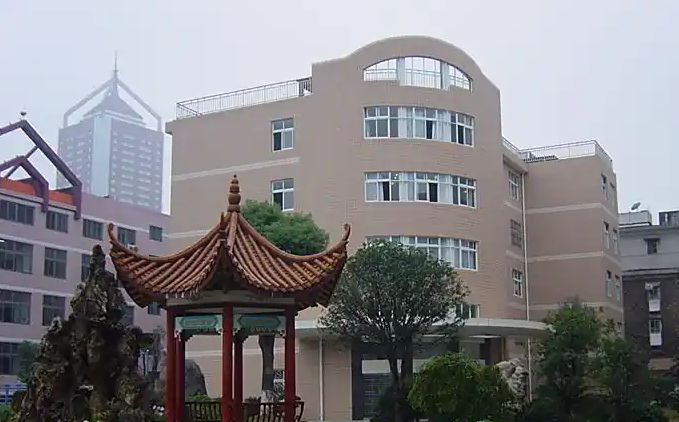 长沙市第十一中学校区在哪_在什么区？