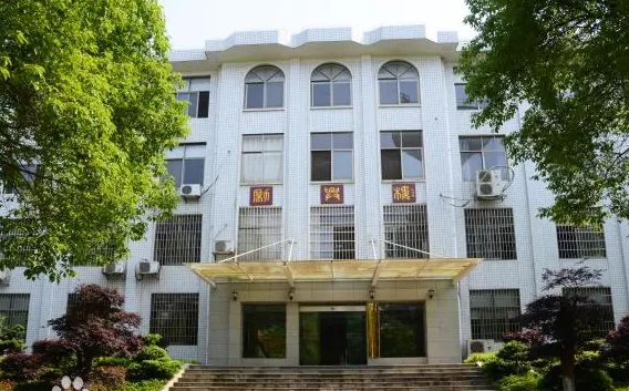 长沙市雷锋学校校区在哪_在什么区?