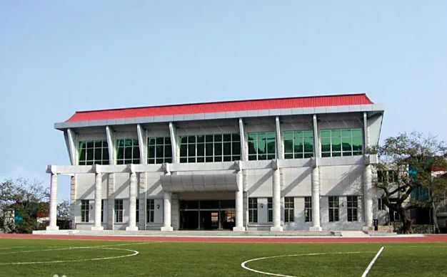 福建省厦门第二中学简介概况（建校历史、地址、师资、校训、环境）