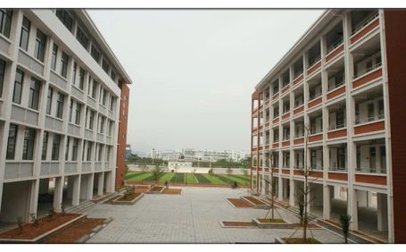 中国教科院厦门实验中学在厦门的排名第几,属于什么档次？