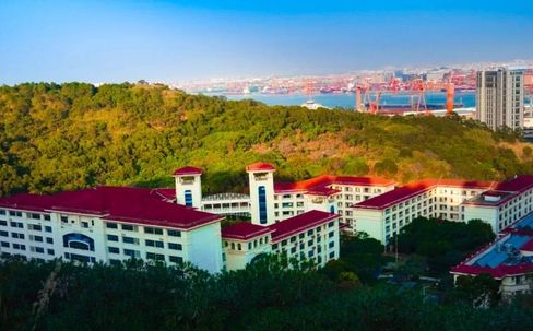 厦门海沧实验中学是公立还是私立,是重点中学吗？
