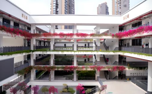 深圳大学附属中学简介概况(建校历史、地址、师资、校训、环境)