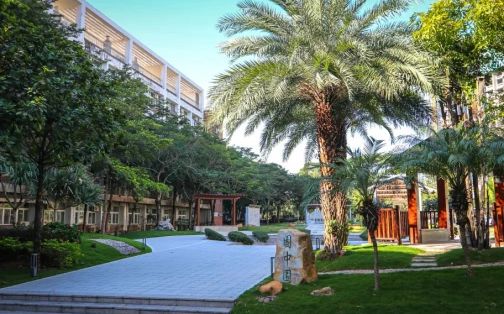 深圳市第二高级中学校区在哪_在哪个区？