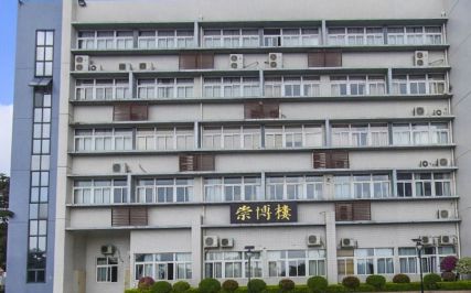 深圳市新安中学校区在哪_在哪个区？