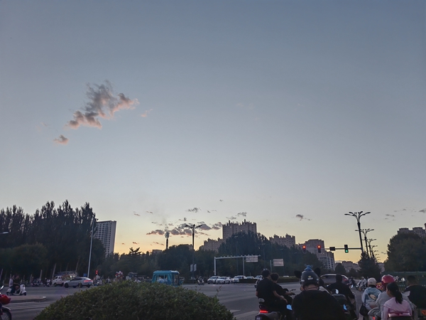 中年人的十字路口遐想